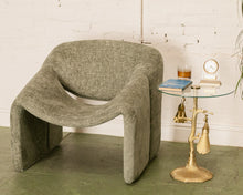 Load image into Gallery viewer, Tobino Lounge Chair in Green