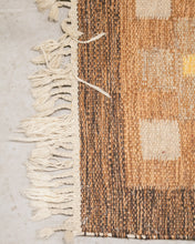 Load image into Gallery viewer, Swedish Vintage Rug