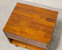 Load image into Gallery viewer, Suki Nightstands