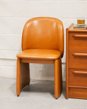 Load image into Gallery viewer, Comet Chair in Tan