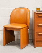 Load image into Gallery viewer, Comet Chair in Tan