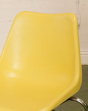 Load image into Gallery viewer, Sunshine Yellow Vintage Chair