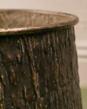 Load image into Gallery viewer, Brutalist Style Large Planter