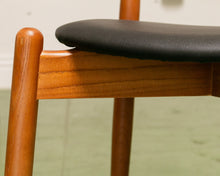 Load image into Gallery viewer, Single Chair