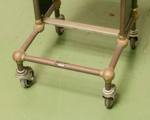 Load image into Gallery viewer, Antique Change Valet