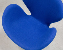 Load image into Gallery viewer, Blue Swan Chair