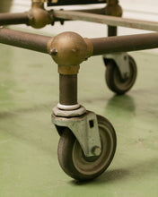 Load image into Gallery viewer, Antique Change Valet