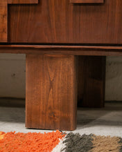 Load image into Gallery viewer, Toscana Dresser