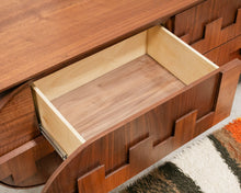 Load image into Gallery viewer, Toscana Dresser