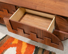 Load image into Gallery viewer, Toscana Dresser