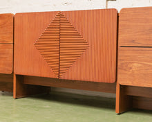 Load image into Gallery viewer, Eduardo Credenza