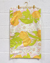 Load image into Gallery viewer, Set of 2 Floral Queen Size Pillow Cases