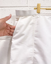 Load image into Gallery viewer, Vintage White Shorts (38)