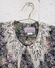 Load image into Gallery viewer, Vintage Floral Dress with Belt (6)