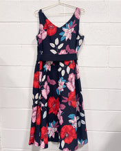 Load image into Gallery viewer, City Chic Floral Dress (18)