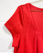Load image into Gallery viewer, Little Red Dress by Torrid (1)