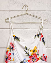Load image into Gallery viewer, Old Navy Floral Summer Dress (XXL)