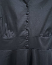 Load image into Gallery viewer, ‘Iconic’ Vintage Style Black Dress (4XL)
