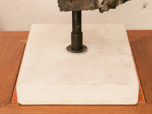 Load image into Gallery viewer, Brutalist Lamp