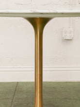 Load image into Gallery viewer, 47” Daisy Oval Table With Gold Base