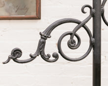 Load image into Gallery viewer, Planter Holder