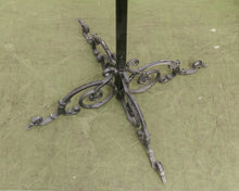 Load image into Gallery viewer, Planter Holder