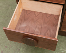 Load image into Gallery viewer, Xavier Shelf