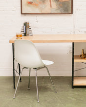 Load image into Gallery viewer, Modernica Shell Chair