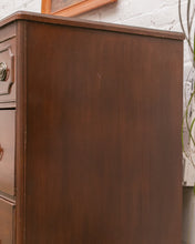 Load image into Gallery viewer, Duncan Phyfe Chest of Drawers