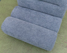 Load image into Gallery viewer, Armless Cosmo Chair