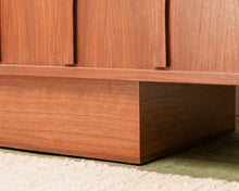 Load image into Gallery viewer, Scandinavian Credenza with Plinth Base