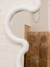 Load image into Gallery viewer, Flower Mirror