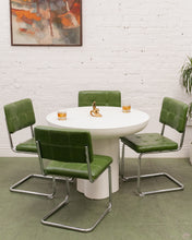 Load image into Gallery viewer, Concrete Round Table