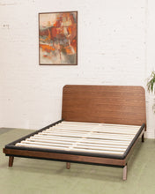 Load image into Gallery viewer, Knox Platform Queen Bed