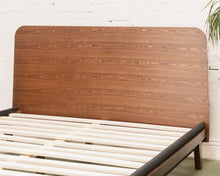 Load image into Gallery viewer, Knox Platform Queen Bed