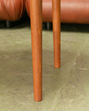 Load image into Gallery viewer, Peanut Shape Coffee Table