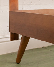 Load image into Gallery viewer, Madeline Queen Bed