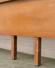 Load image into Gallery viewer, American of Martinsville Bed