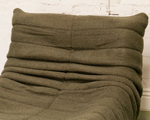 Load image into Gallery viewer, Slouchy 70's Style Lounge Chair in Green