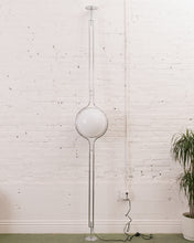 Load image into Gallery viewer, Tension Pole Globe Lamp