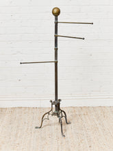 Load image into Gallery viewer, Antique Brass Towel Holder