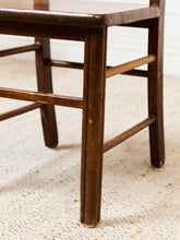 Load image into Gallery viewer, Classic Wood Chair
