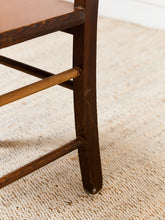 Load image into Gallery viewer, Classic Wood Chair
