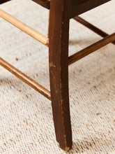 Load image into Gallery viewer, Classic Wood Chair