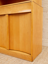 Load image into Gallery viewer, Heywood Wakefield Hutch