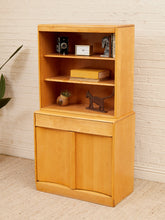 Load image into Gallery viewer, Heywood Wakefield Hutch