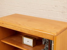 Load image into Gallery viewer, Heywood Wakefield Hutch