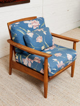 Load image into Gallery viewer, Vintage Rustic Lounge Chair