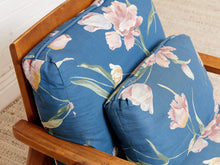 Load image into Gallery viewer, Vintage Rustic Lounge Chair