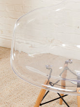 Load image into Gallery viewer, Acrylic Shell Chair